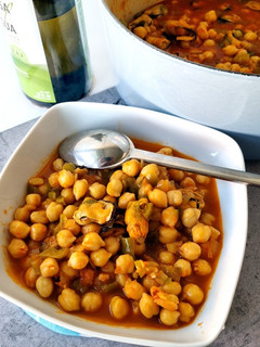 Una foto de Garbanzos con mejillones