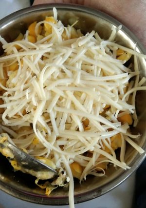 ચીઝ મકાઈ (Cheese Corn Recipe In Gujarati) રેસીપી મુખ્ય ફોટો