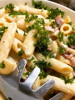 A picture of Carbonara.
