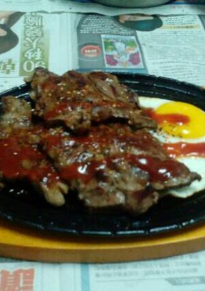 A picture of Sizzling Beef Steak.