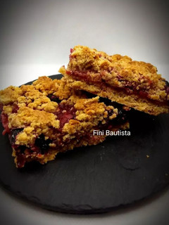 Una foto de Crumble de frutos rojos y avena