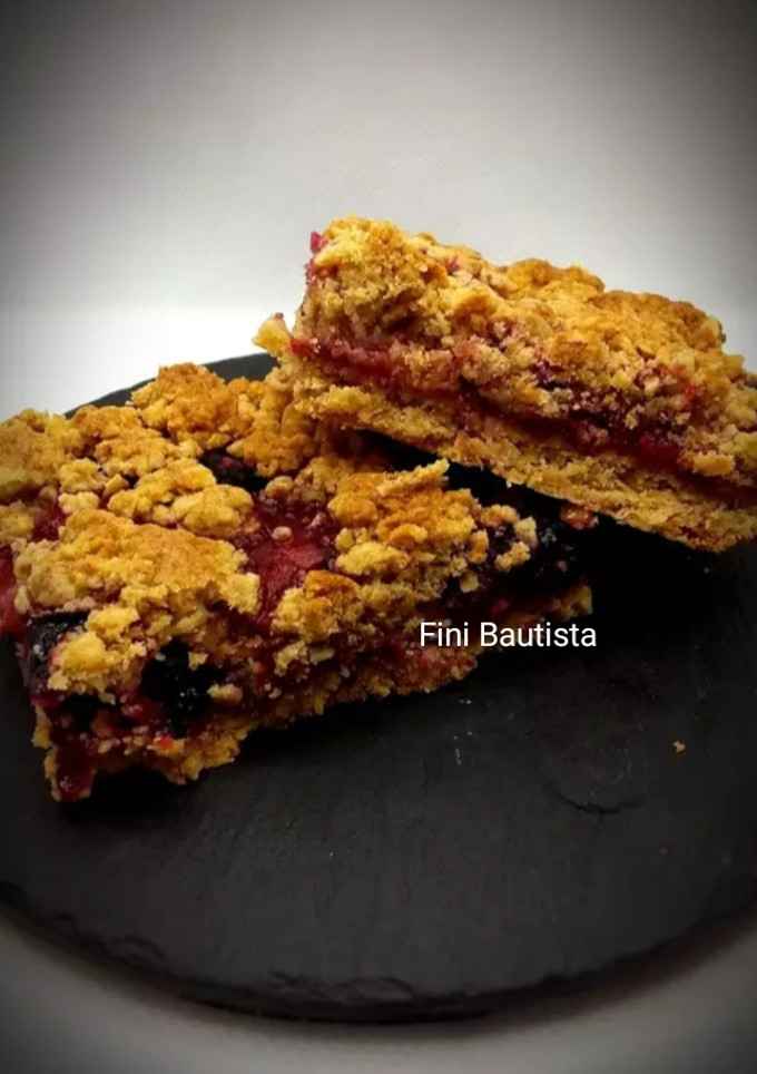 Una foto de Crumble de frutos rojos y avena