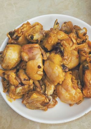 Hình của món Đùi gà rim sữa dừa.