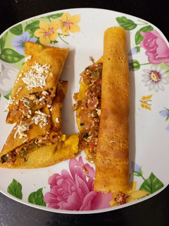 પનીર ચીલા (Paneer Chila Recipe In Gujarati) રેસીપી મુખ્ય ફોટો