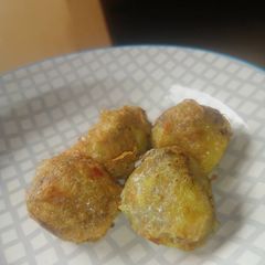 Potato meat ball A picture of Potato meat ball.