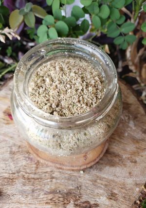 A picture of Thandai powder.