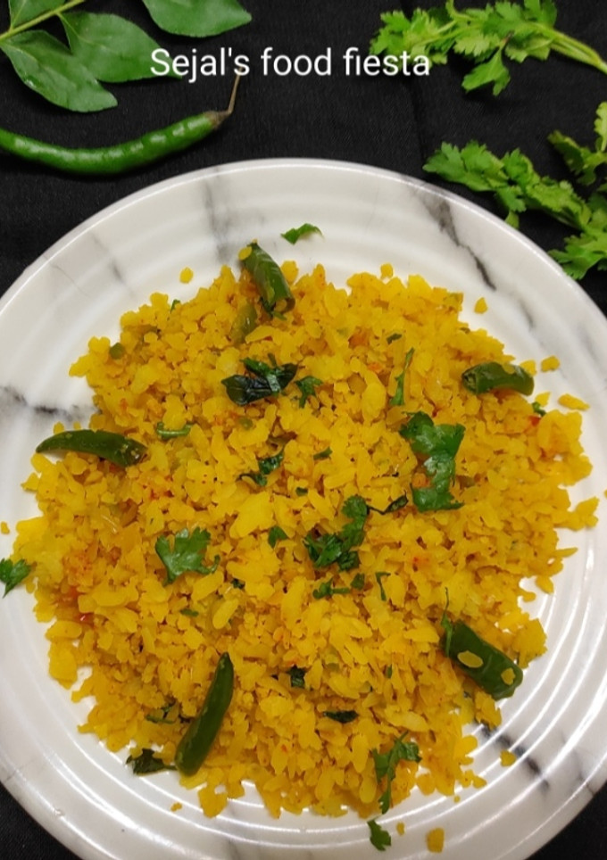 A picture of Kanda poha.