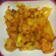 A picture of Aloo gobhi veg.