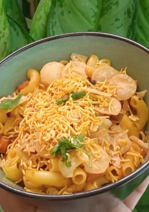 A picture of Macaroni Chaat.