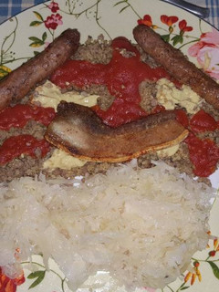 Una foto de Quinoa con carne picada y chucrut