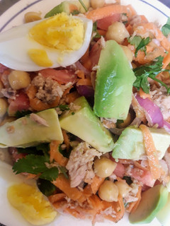 Una foto de Ensalada de Garbanzos con Atún