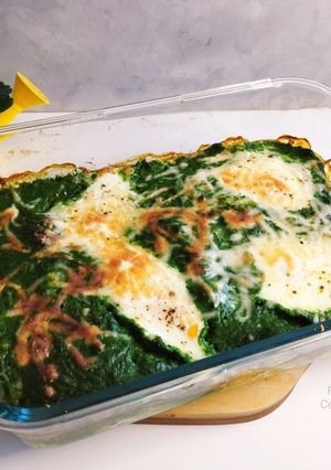 Spenót csőben sütve 3 az 1-ben -tojással és krumplival recept fotója