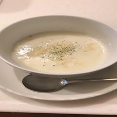 A picture of Creamy Potato Soup.
