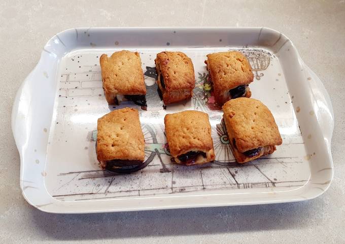 Biscotti all'uva fragola (senza uova,  burro e zucchero)