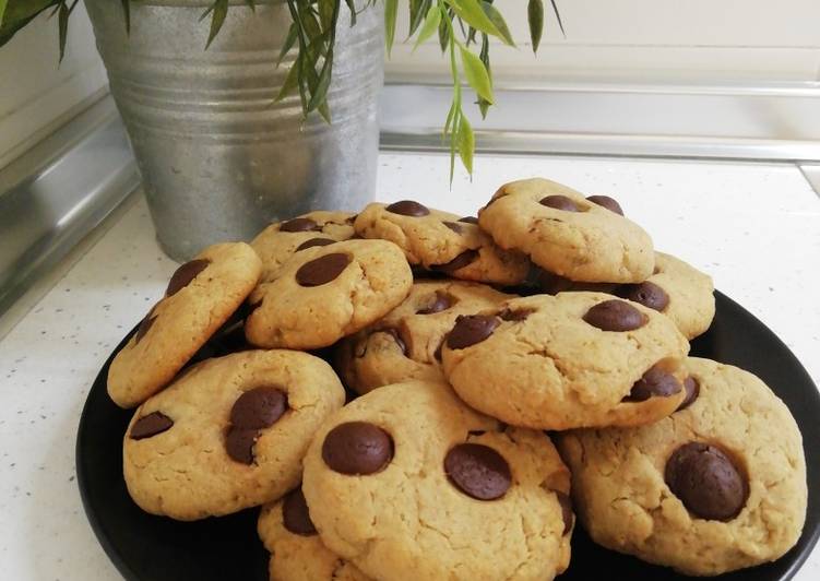 Galletas nutritivas de plátano y chips de chocolate con miel