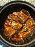 Vietnamese Braised Mackerel in Clay Pot