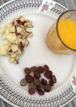 A picture of Fruit custard.