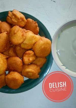 A picture of Akara (Beans cake) & Pap.