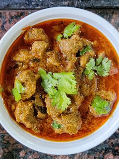 सोयाबीन वडी मसाला करी (soyabean vadi masala curry recipe in Hindi) रेसिपी मुख्य फोटो