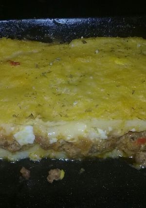Una foto de Pastel de polenta con carne