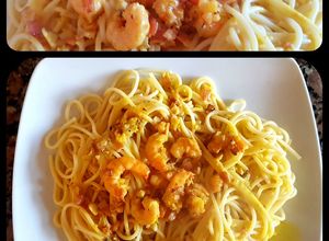 Una foto de Spaghetti, con camarones y salsa "Ari"