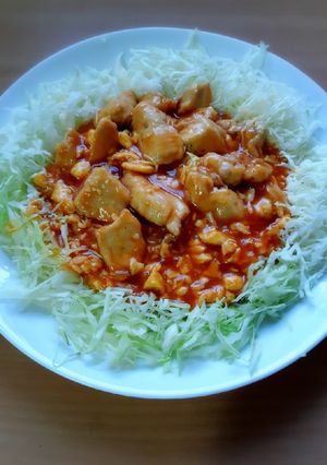 รูปของ อกไก่ซอส Ketchupใส่ไข่