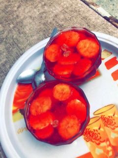 صورة لوصفة جيلي بالموز وجوز الهند