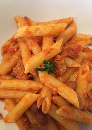 Foto di Penne salsiccia e fagioli (vegan)