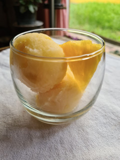 Una foto de Sorbete de naranja y piña