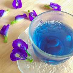 A picture of Teh bunga telang.