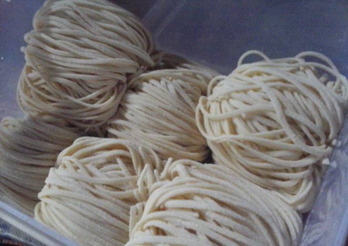 Cara Memasak Mie basah N&#39;afreen homemade kenyal simpel nampol anti medok Bahan Sederhana