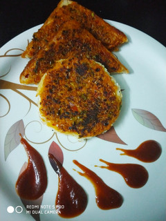 A picture of Suji bread Toast.