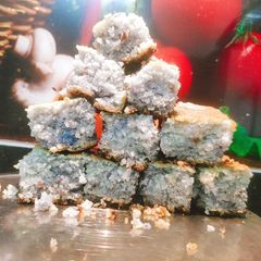 A picture of Coconut Cake.
