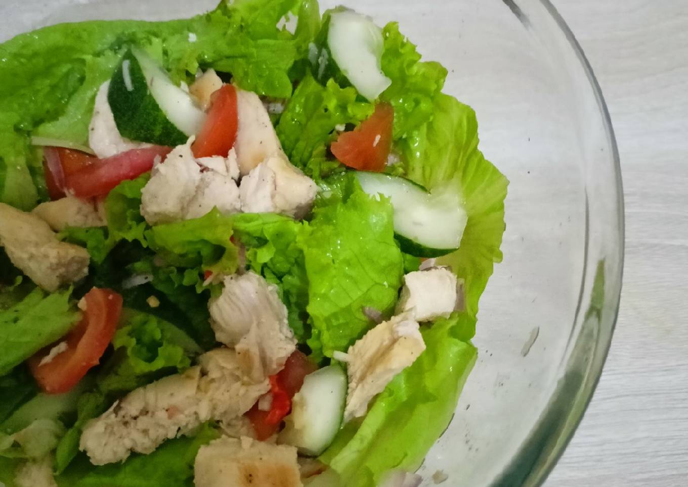 Salad ayam lemon