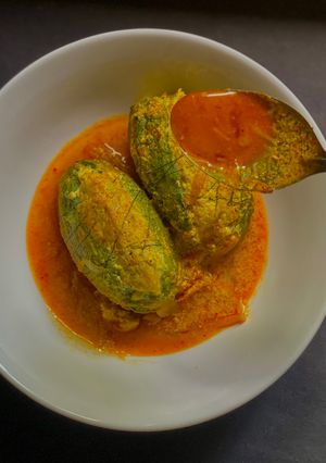 A picture of Stuffed Karele or Bitter Gourd with Chicken Qeema in Kashimiri style.