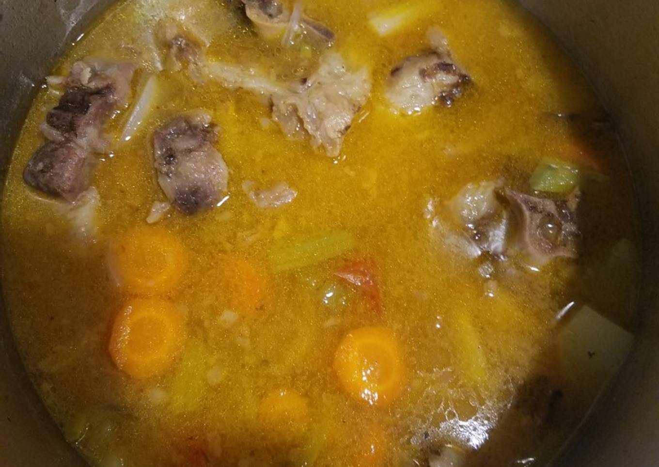 Sop buntut sapi bakar