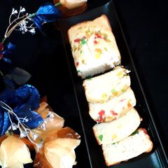 A picture of Tutti frutti malai cake.