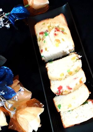 A picture of Tutti frutti malai cake.