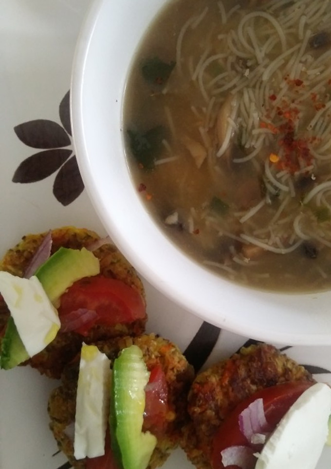 Una foto de Tortitas de avena y verdura (sin huevo)