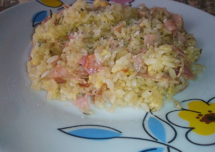 Arroz carbonara para vagos