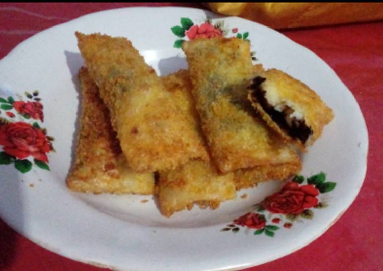 Fried Choco Banana Spring Rolls