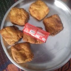 A picture of Stuffed paneer pakoda.