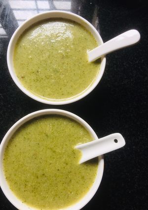 A picture of Oyster mushroom murungai soup.