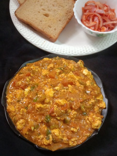 अमृतसरी पनीर भुर्जी (Amritsari Paneer Bhurji Recipe in Hindi) रेसिपी मुख्य फोटो