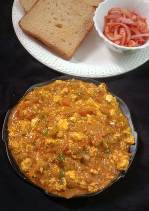 अमृतसरी पनीर भुर्जी (Amritsari Paneer Bhurji Recipe in Hindi) रेसिपी मुख्य फोटो