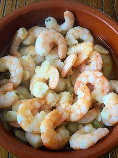 Una foto de Langostinos al ajillo