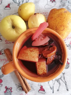 Una foto de Ponche de frutas 🎄🤶🏼