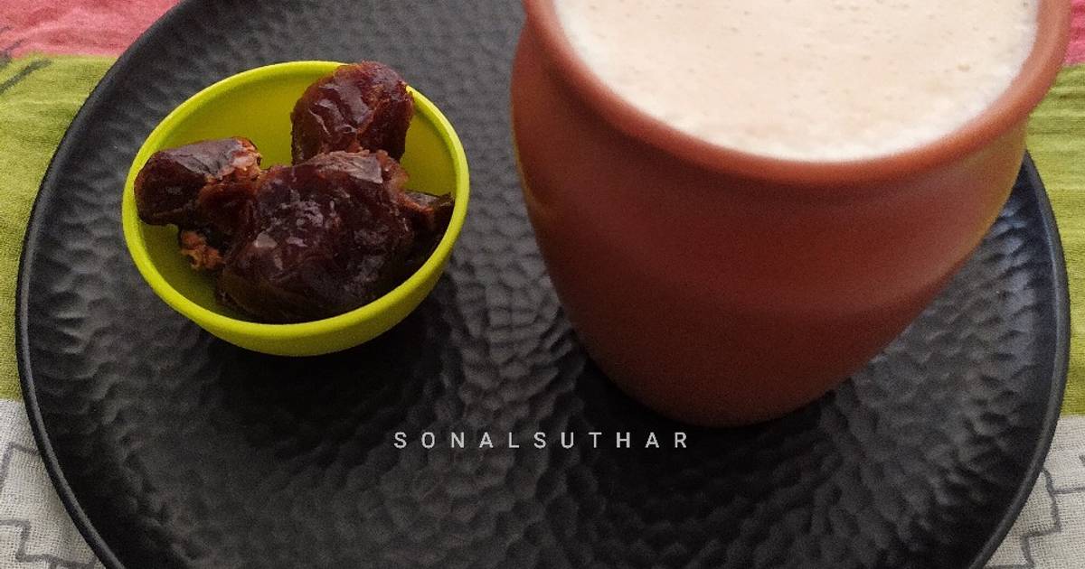 Winter special Dates Milk Recipe by Sonal Gaurav Suthar Cookpad