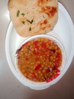 छोले कुलचे (chole kulche recipe in Hindi) रेसिपी मुख्य फोटो
