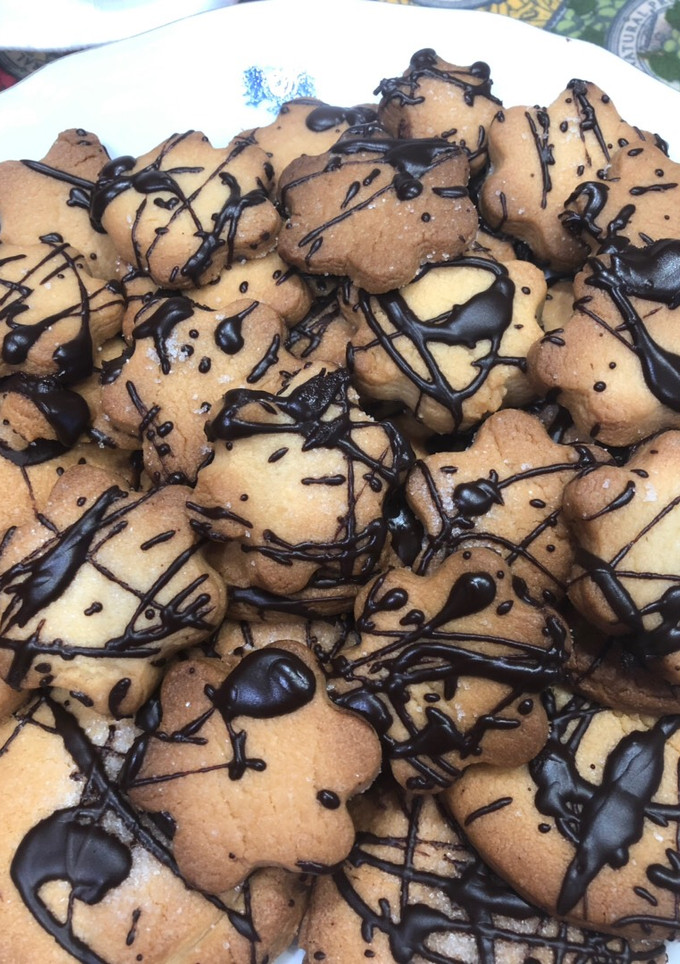 Una foto de Galletas de mantequilla y chocolate